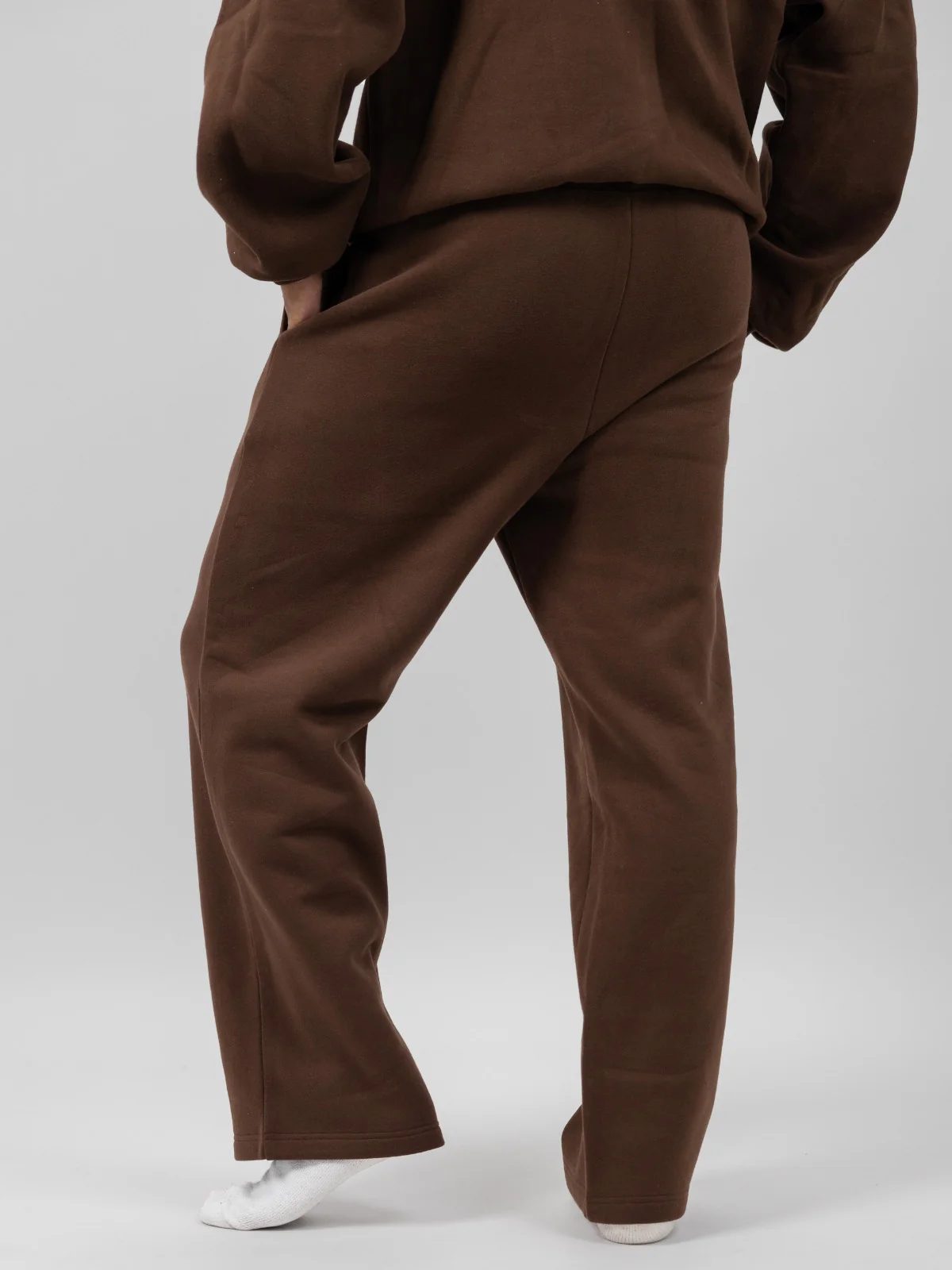 Minimalist Straight Leg Sweatpants 19 Minimalist Straight Leg Sweatpants