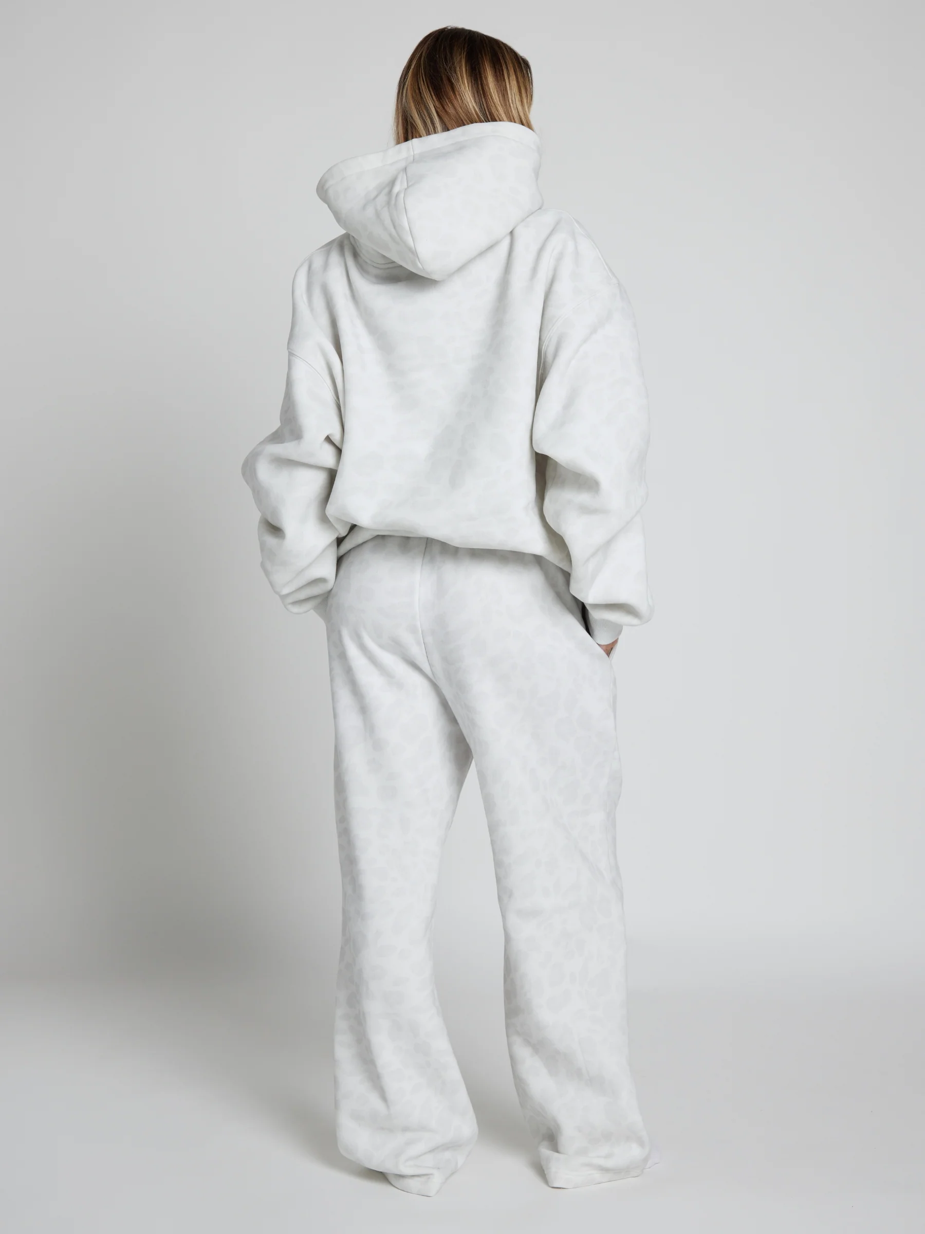 Minimalist Straight Leg Sweatpants 32 Minimalist Straight Leg Sweatpants