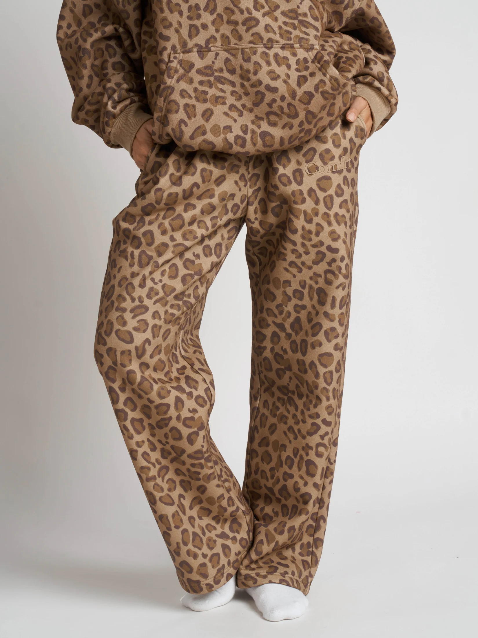 Minimalist Straight Leg Sweatpants 39 Minimalist Straight Leg Sweatpants