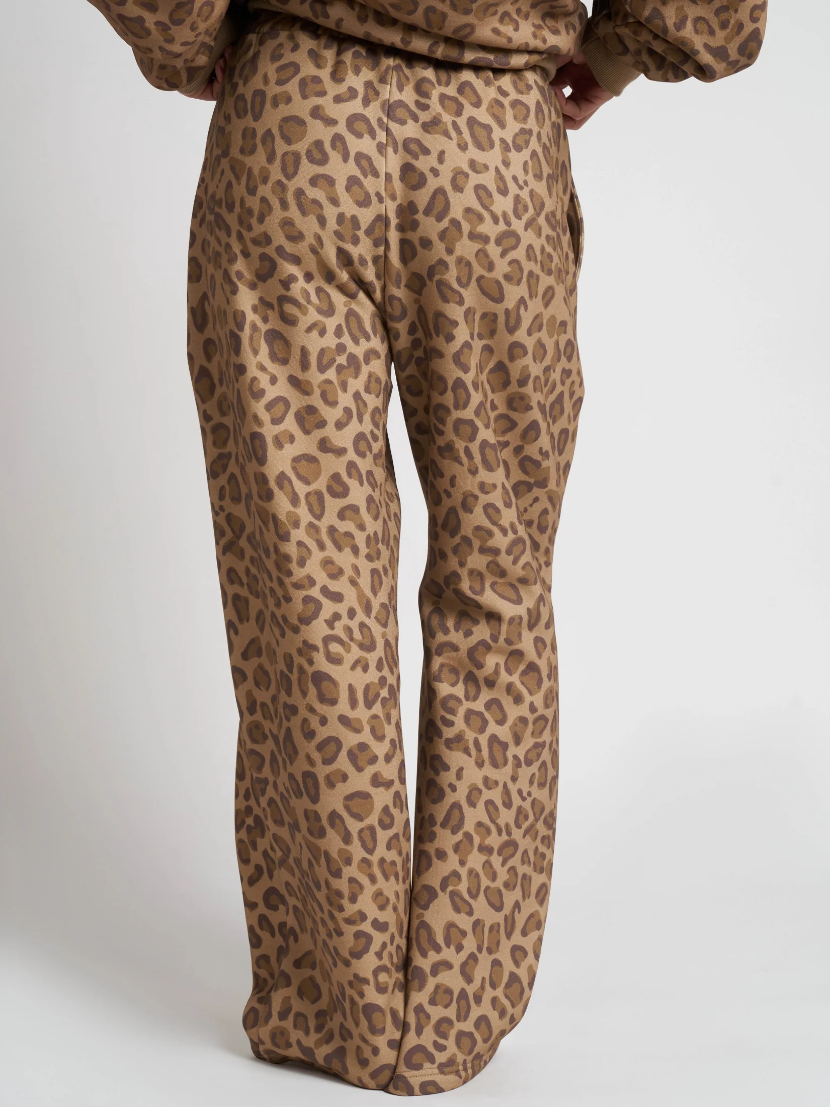 Minimalist Straight Leg Sweatpants 42 Minimalist Straight Leg Sweatpants