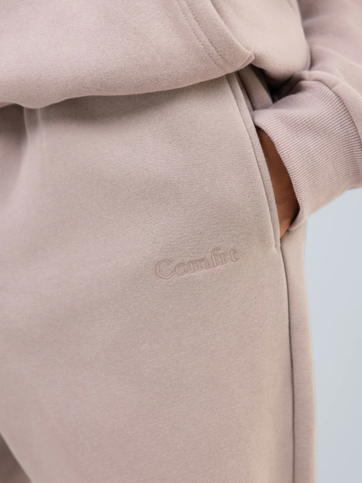 Signature Straight Leg Sweatpants