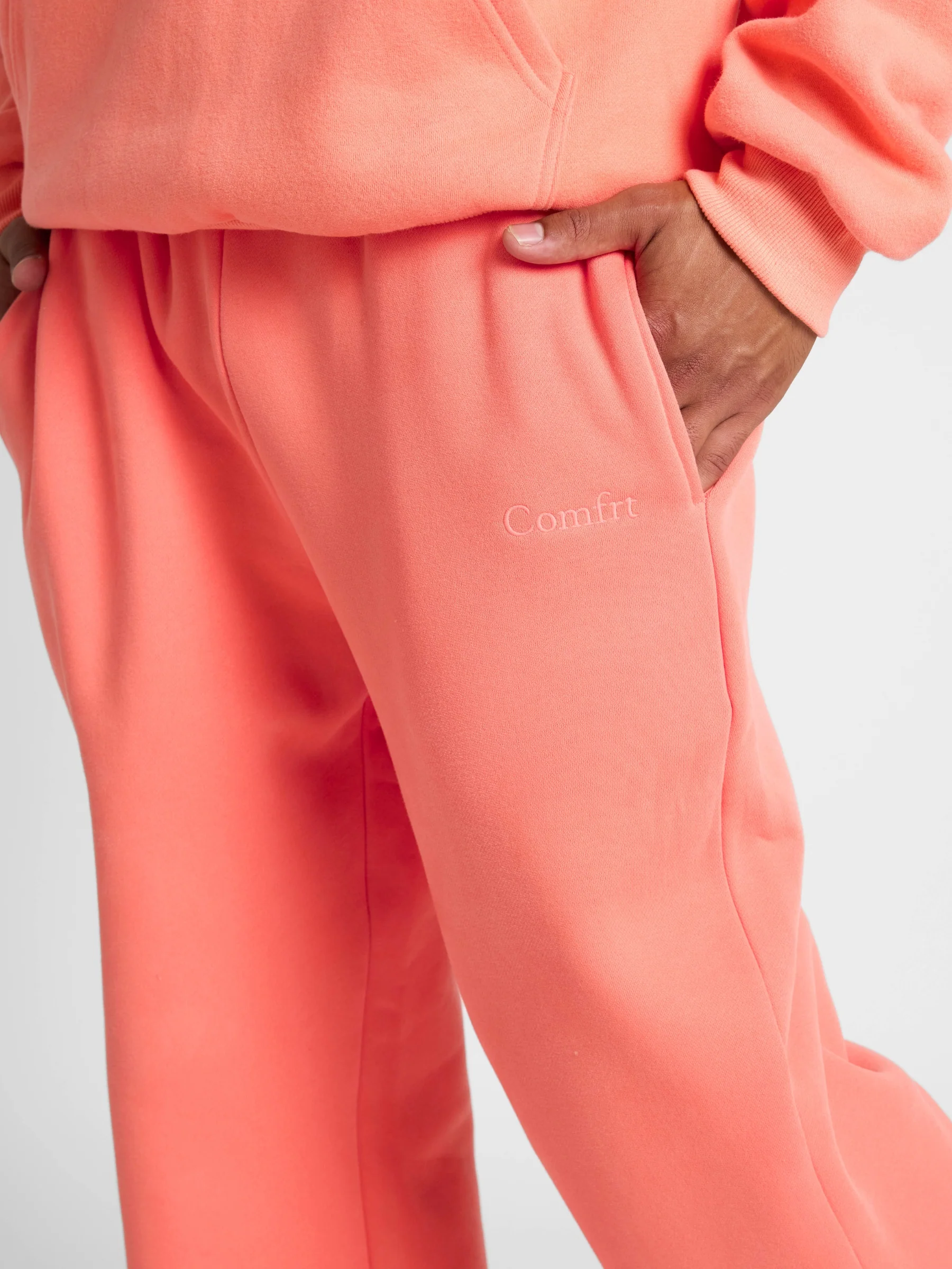 Signature Straight Leg Sweatpants