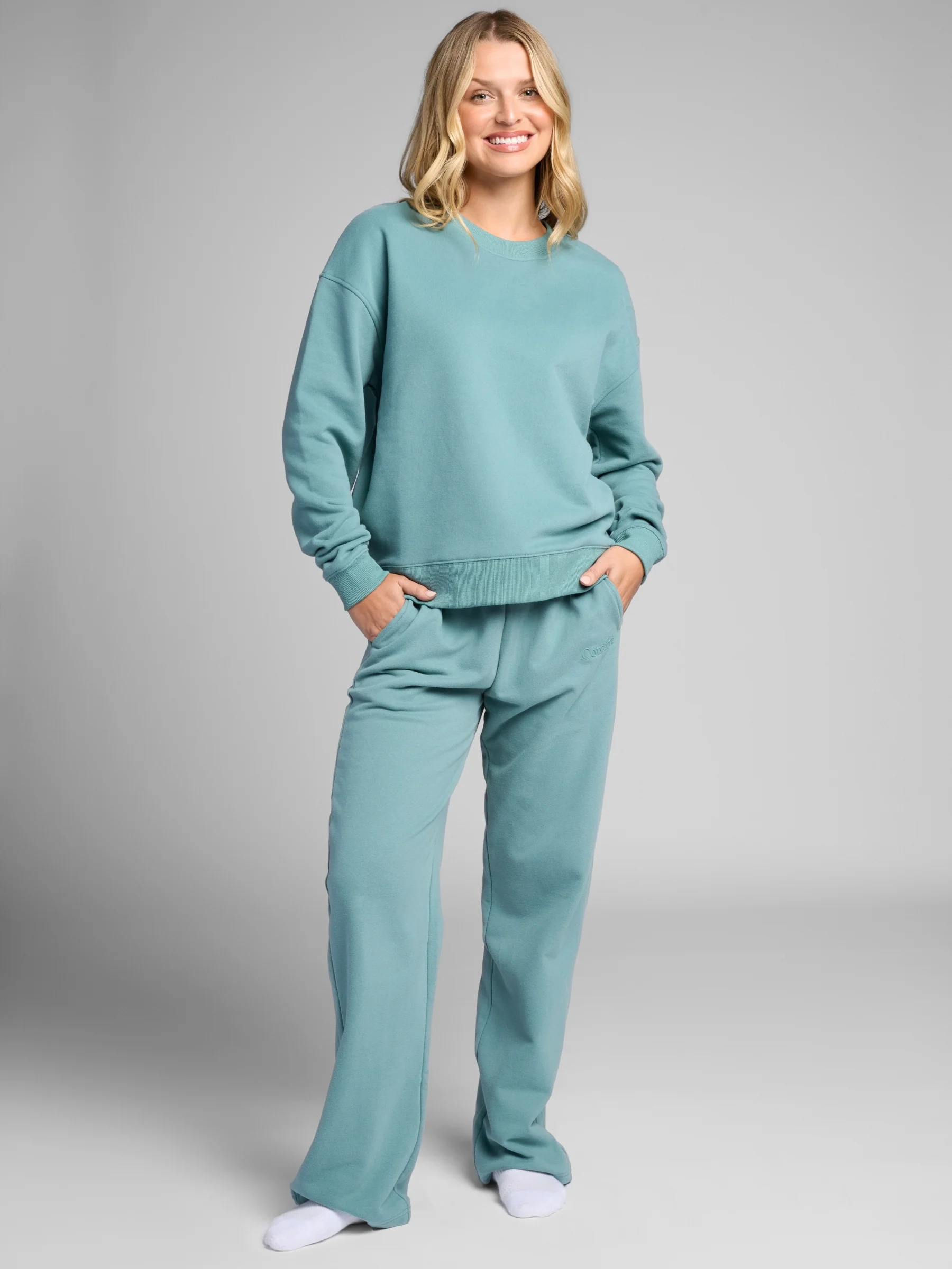 Halo Lightweight Crop Crew - Pre Order 26 Halo Lightweight Crop Crew - Pre Order
