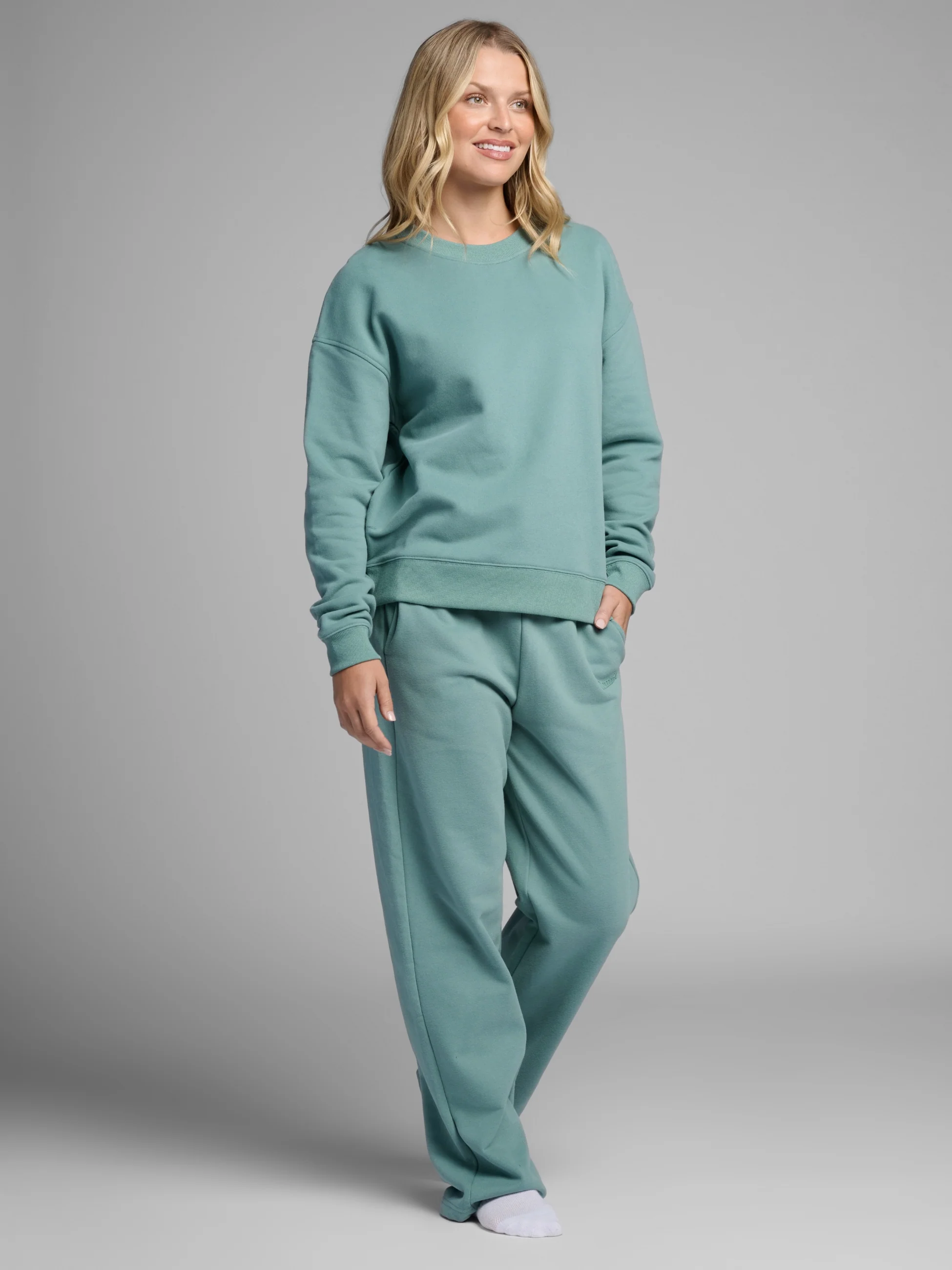 Halo Lightweight Crop Crew - Pre Order 29 Halo Lightweight Crop Crew - Pre Order