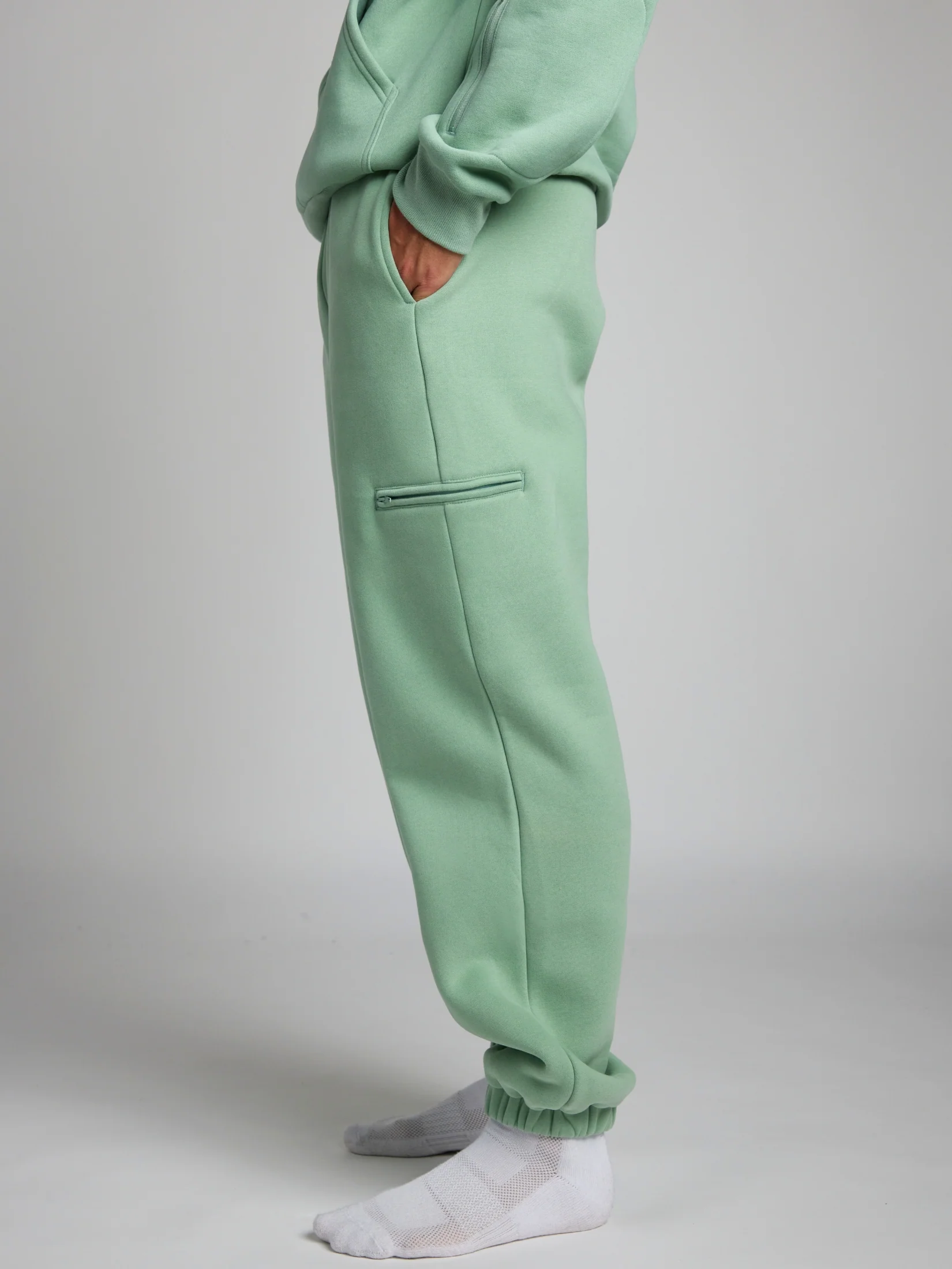 Airplane Mode Travel Sweatpants - Pre-Order 3 Airplane Mode Travel Sweatpants - Pre-Order