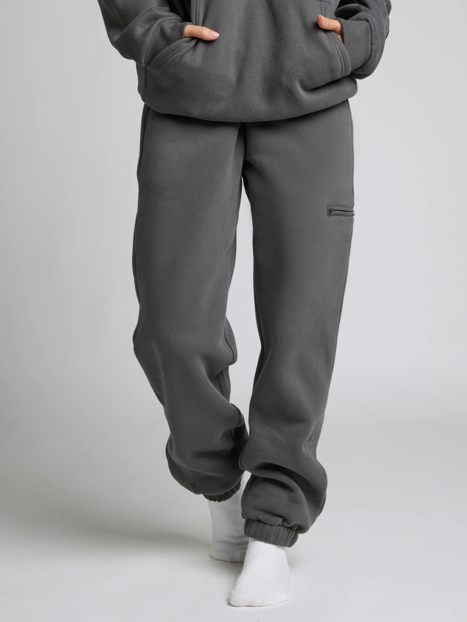 Airplane Mode Travel Sweatpants - Pre-Order 31 Airplane Mode Travel Sweatpants - Pre-Order